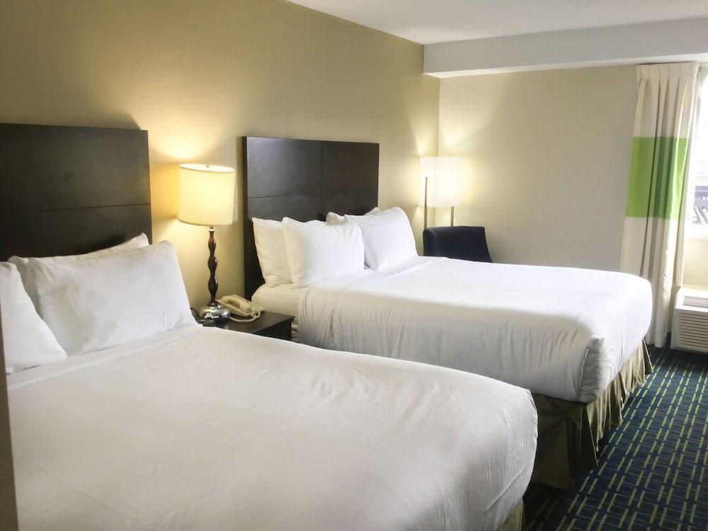 Charleston Tower Hotel Bagian luar foto