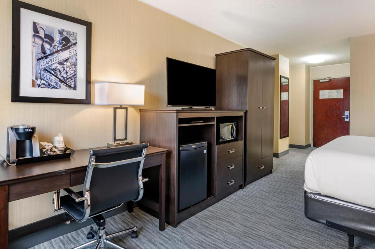 Charleston Tower Hotel Bagian luar foto