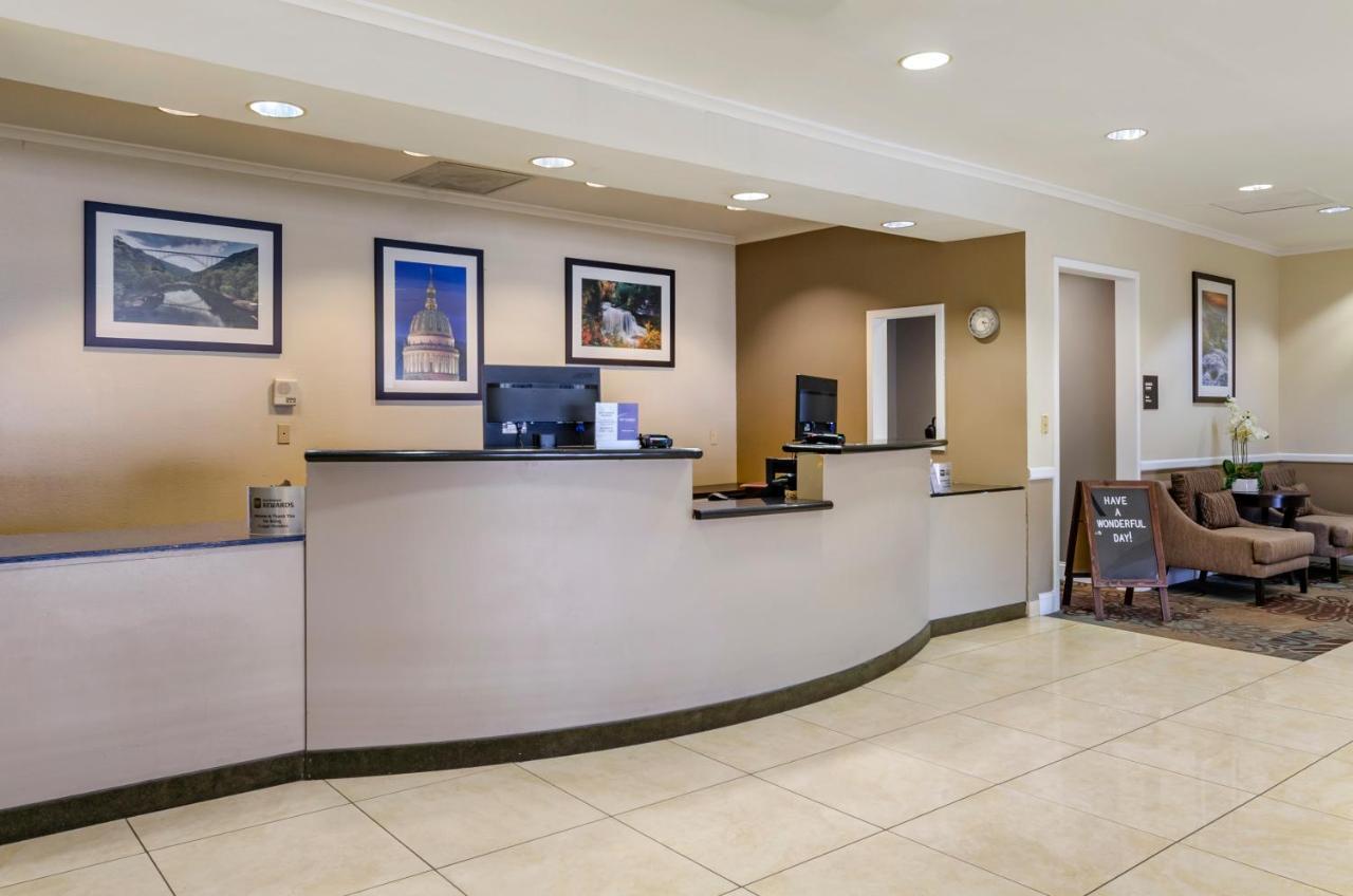 Charleston Tower Hotel Bagian luar foto