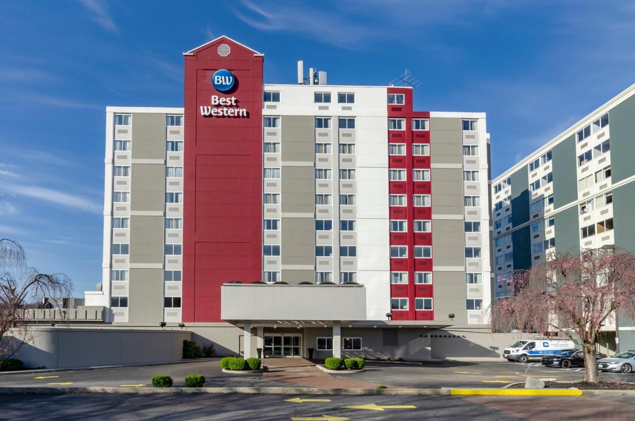 Charleston Tower Hotel Bagian luar foto