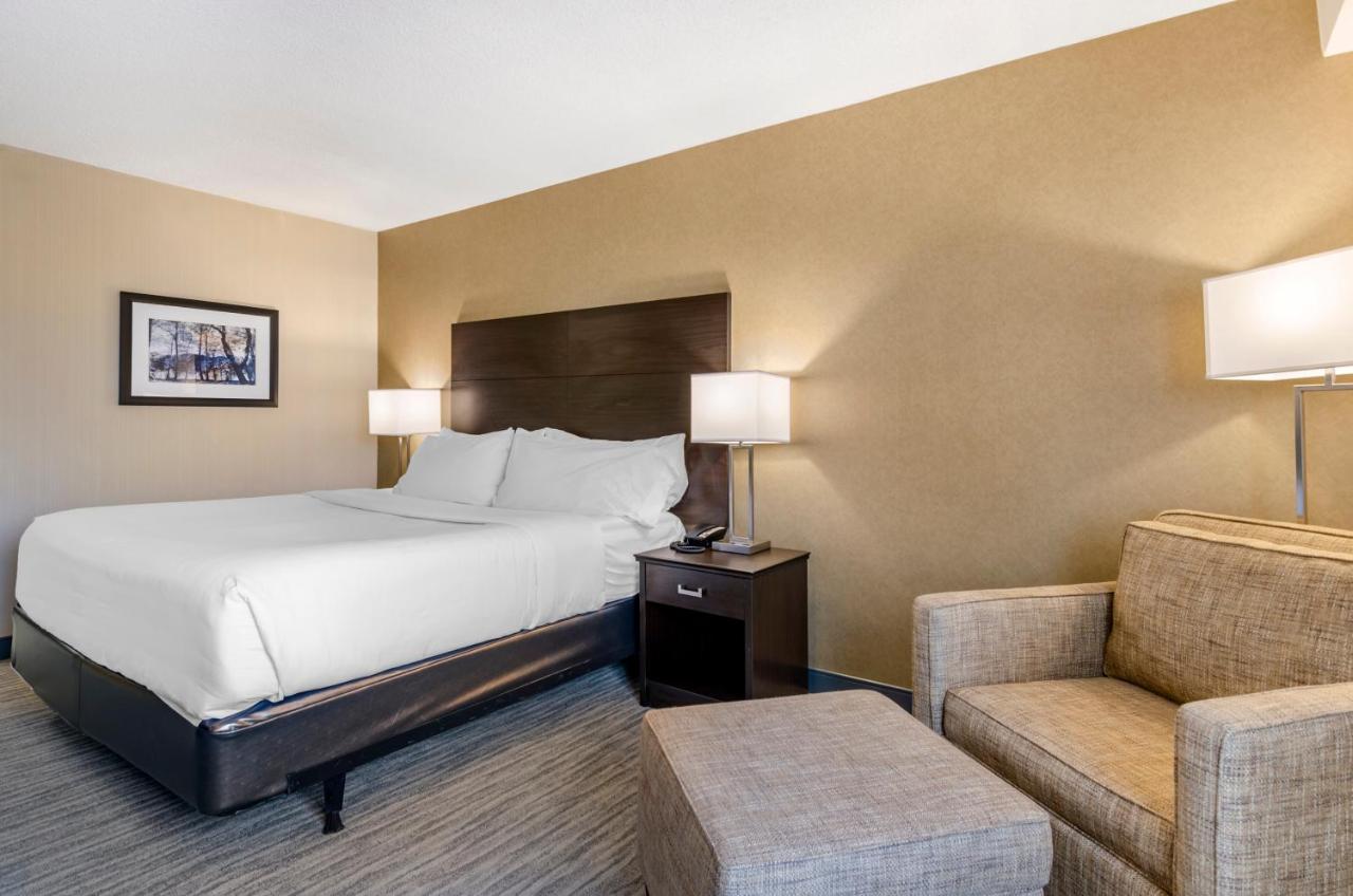 Charleston Tower Hotel Bagian luar foto