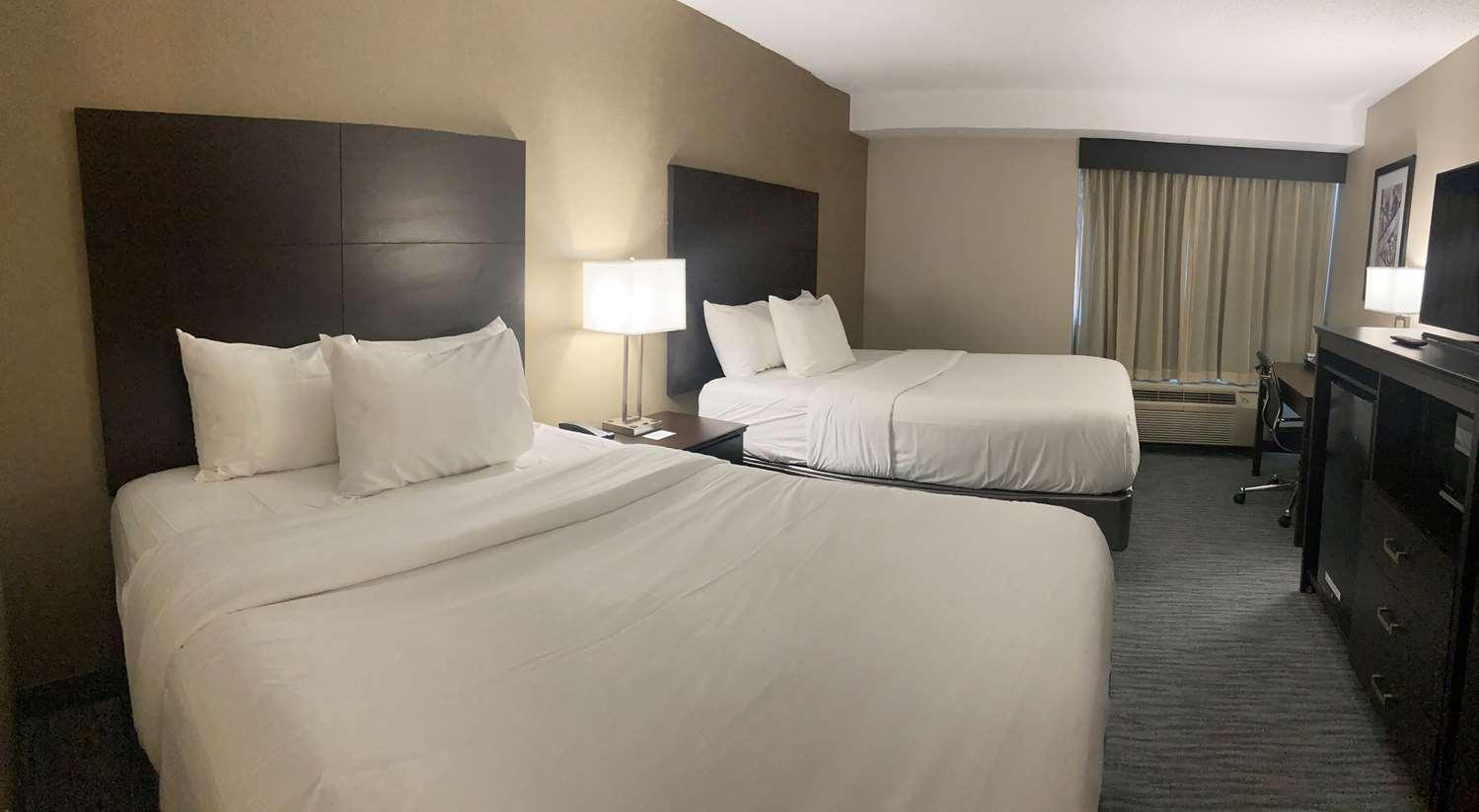 Charleston Tower Hotel Bagian luar foto