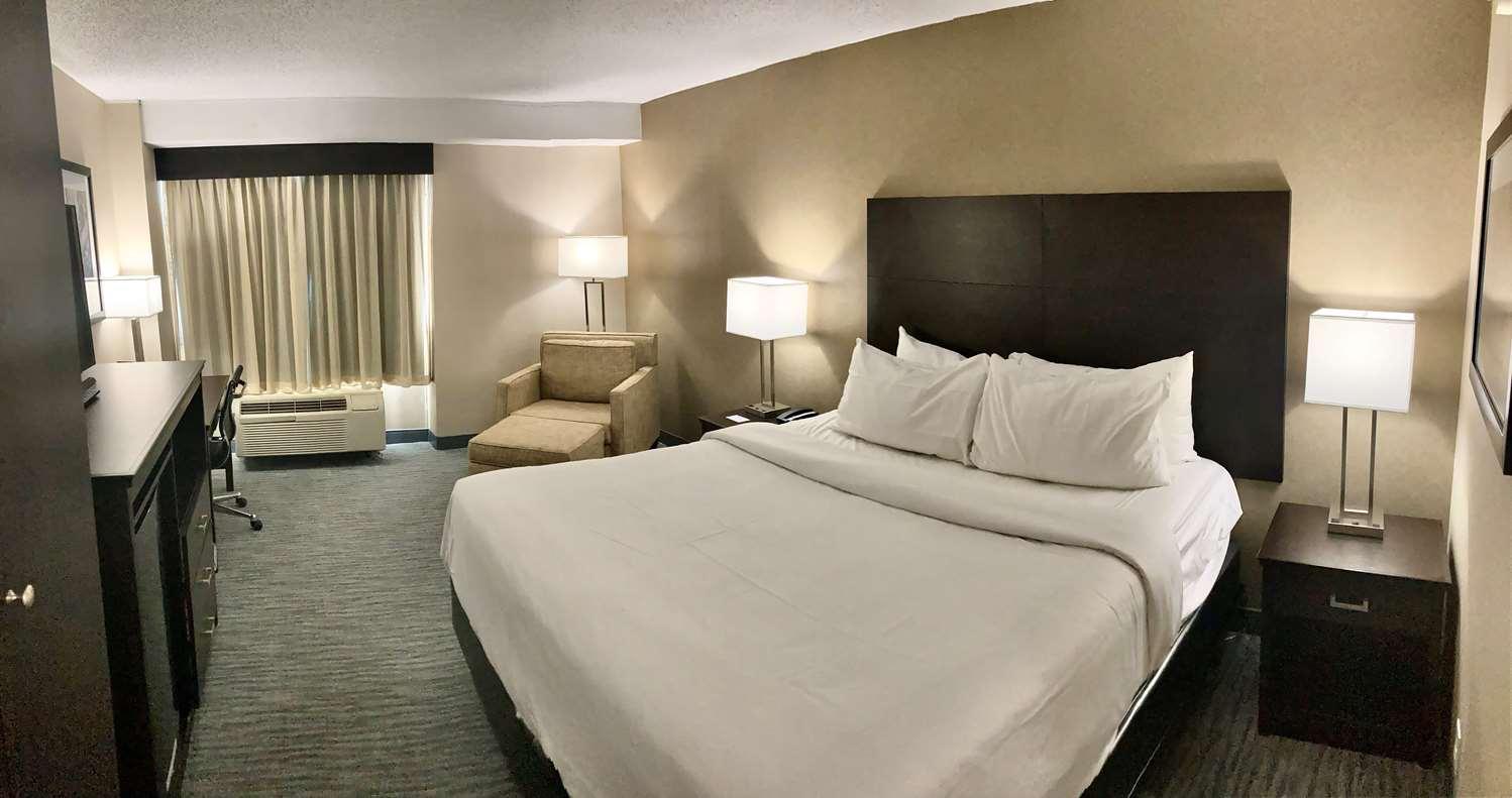 Charleston Tower Hotel Bagian luar foto
