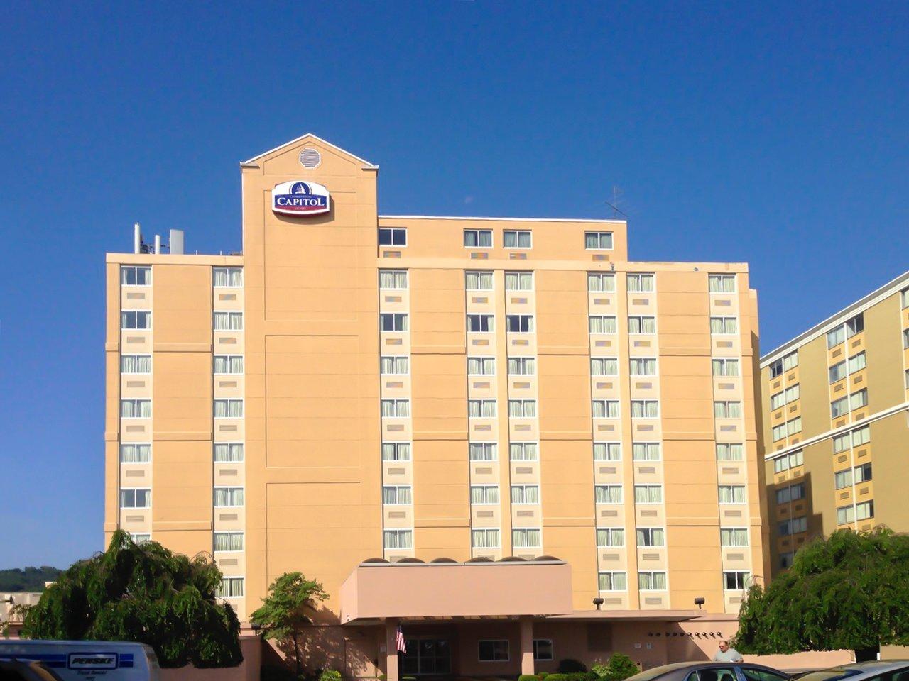 Charleston Tower Hotel Bagian luar foto
