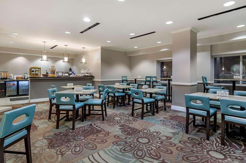 Charleston Tower Hotel Bagian luar foto