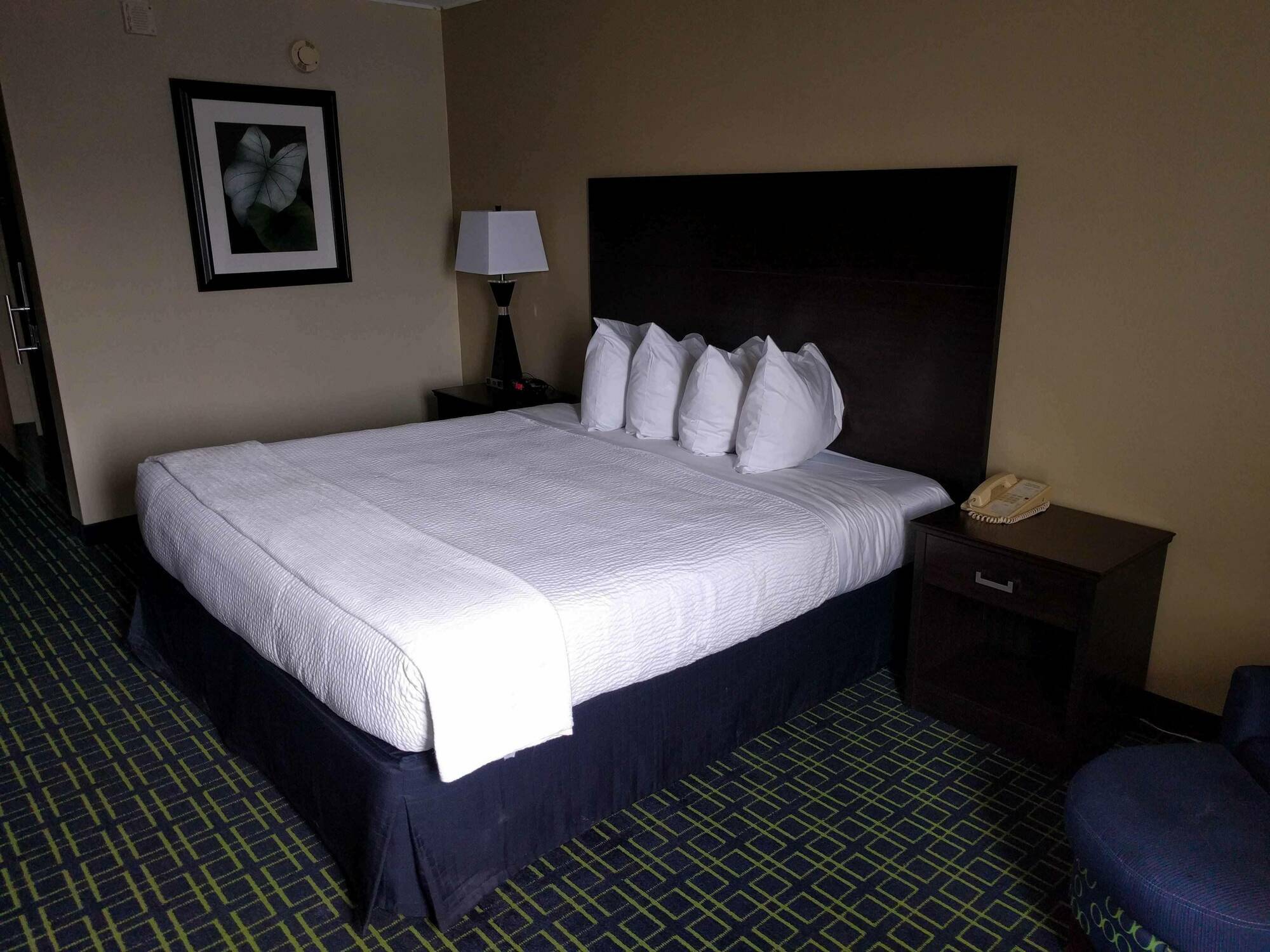 Charleston Tower Hotel Bagian luar foto